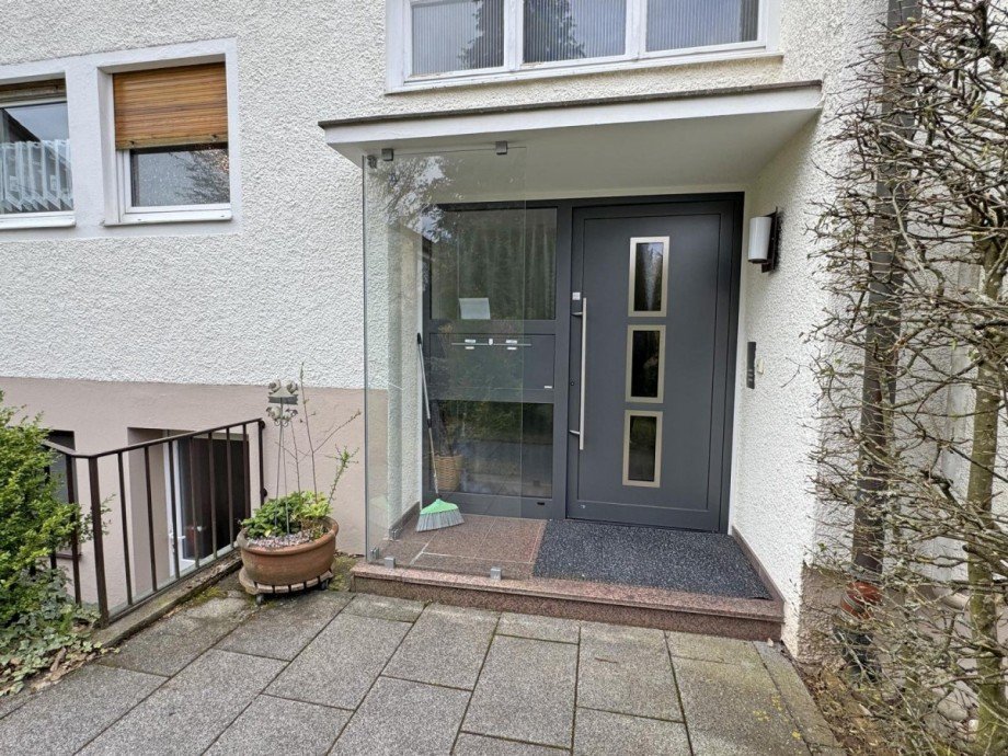 Hauseingang Doppelhaush�lfte Freudenstadt