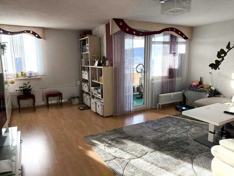Wohnzimmer mit Balkon Etagenwohnung Freudenstadt