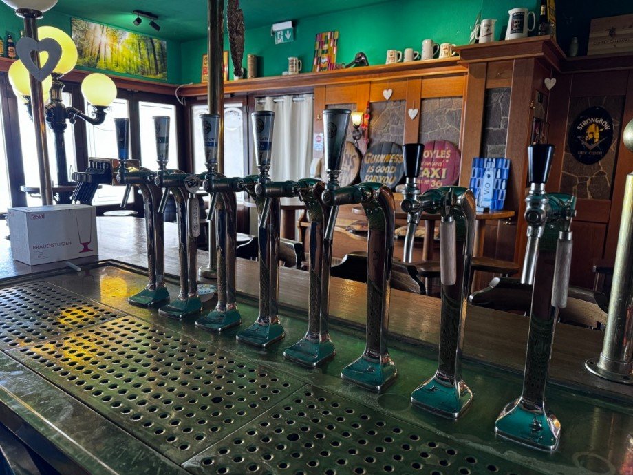 Bar Gastst�tte rechts Wohn- / Gesch�ftshaus Freudenstadt