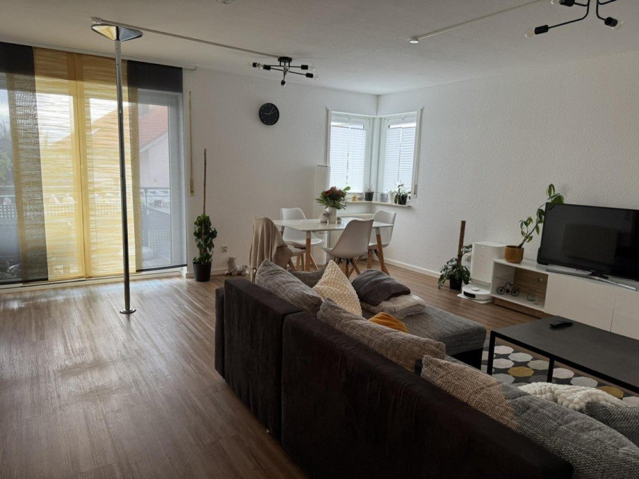 Wohnung 1- Wohnzimmer Mehrfamilienhaus Dornstetten