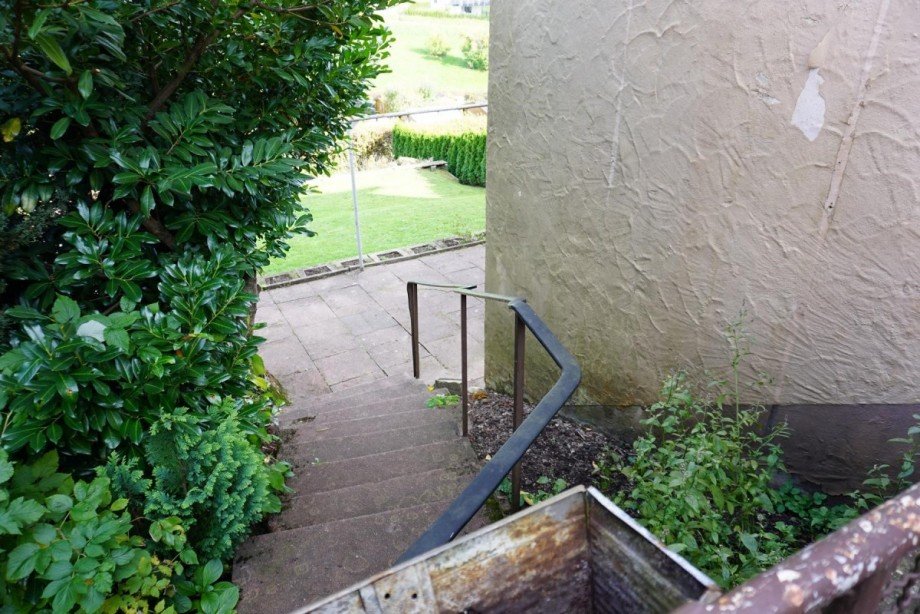 Treppanabgang zum Garten Doppelhaush�lfte Freudenstadt