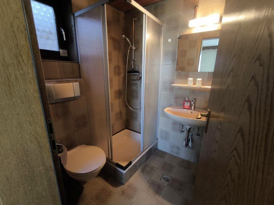 EG G�stezimmer Dusche Einfamilienhaus Alpirsbach