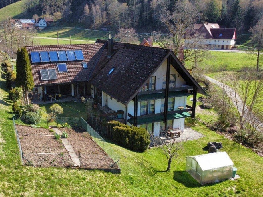 Geb�udeansicht R�ckseite Einfamilienhaus Alpirsbach