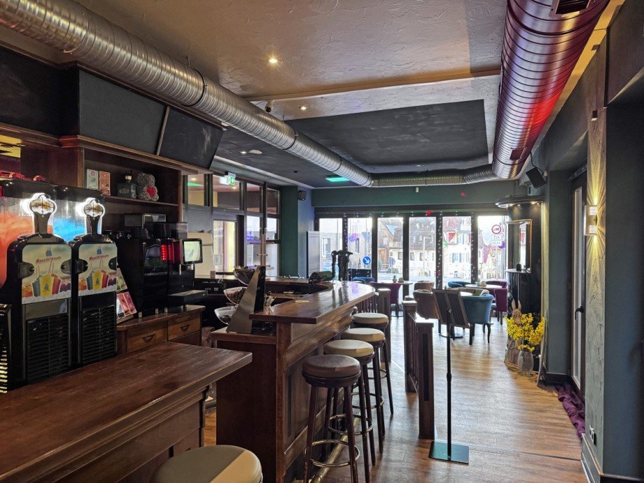 Barbereich Gastst�tte links Wohn- / Gesch�ftshaus Freudenstadt