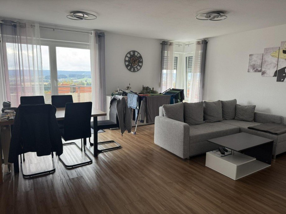 Wohnung 5- Wohnzimmer Mehrfamilienhaus Dornstetten