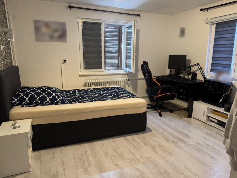 Schlafzimmer OG Mehrfamilienhaus Pfalzgrafenweiler