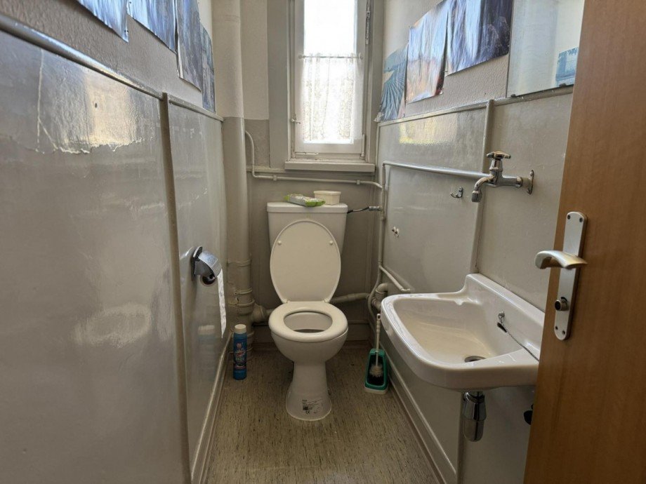 Toilette Dachgeschoss Wohn- / Gesch�ftshaus Baiersbronn