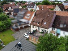 Hausansicht Hinten Viel Platz und Potenzial: Bauernhaus mit 3 Wohneinheiten in B�singen