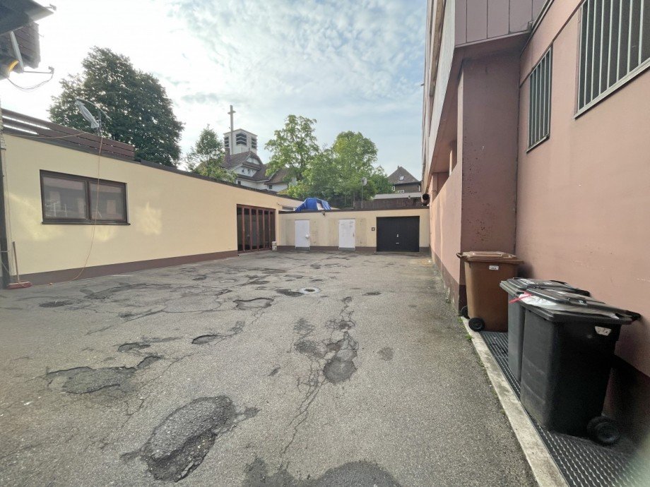 Hinterhof Wohn- / Gesch�ftshaus Freudenstadt