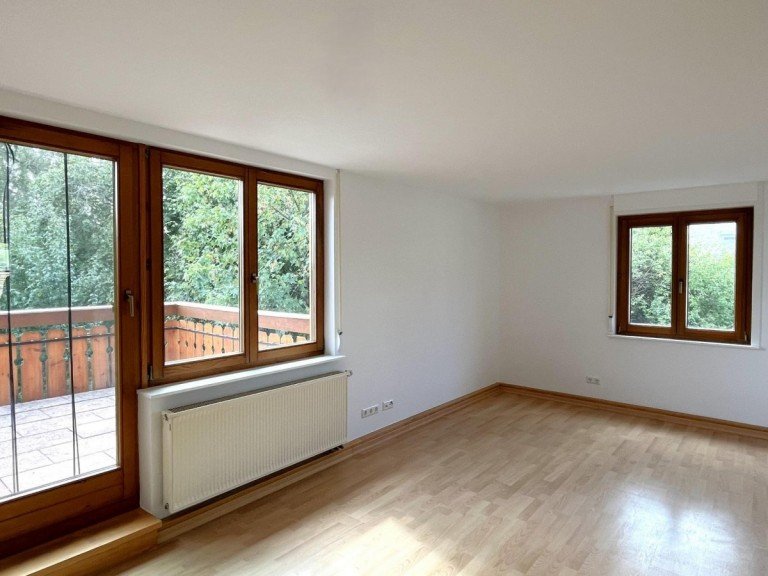 Wohnzimmer Freudenstadt Wohnung Sch�ne 2 Zimmer Wohnung mit Dachterrasse in Wittlensweiler!