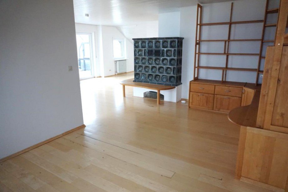 Seitenraum im Wohnzimmer Dachgeschosswohnung Freudenstadt