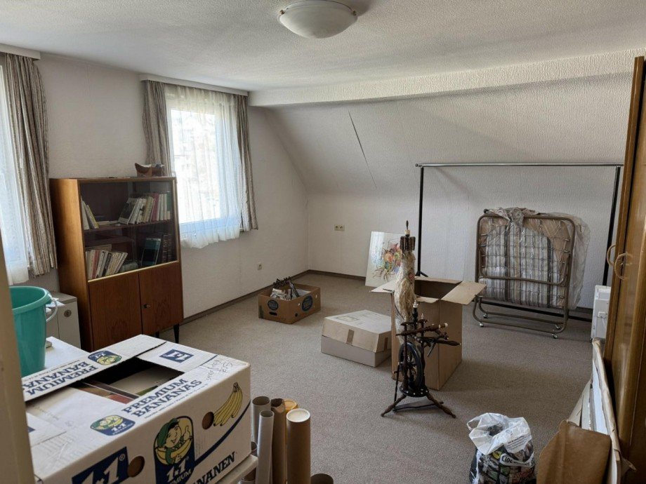 Zimmer Dachgeschoss Mehrfamilienhaus Baiersbronn