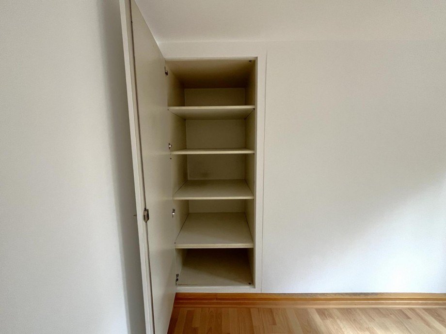 Einbauschrank im Wohnzimmer Wohnung Freudenstadt