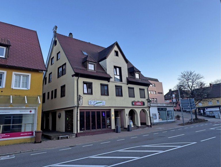 Hausansicht Freudenstadt Wohn- / Gesch�ftshaus Renditestarkes Wohn- und Gesch�ftshaus mit 2 Gastronomiebetrieben & 5 Wohnungen - 6% Rendite