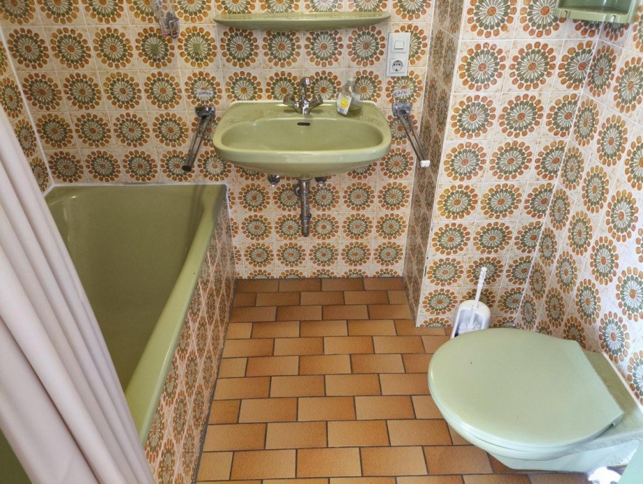 EG Badezimmer Reihenendhaus Dornstetten