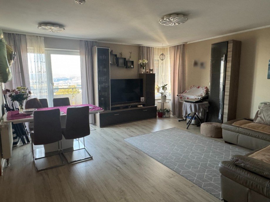 Wohnung 5 -Wohnzimmer Mehrfamilienhaus Dornstetten