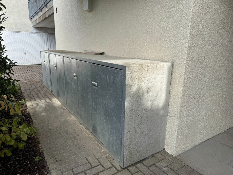 M�lltonnen Mehrfamilienhaus Dornstetten