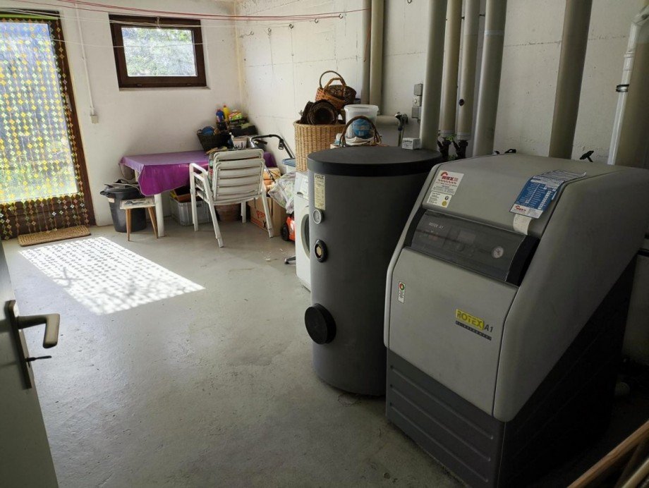 UG Heizraum-Waschk�che Reihenendhaus Dornstetten