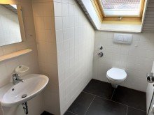 separate Toilette Sch�ne und gro�z�gige 2,5-Zimmer-Wohnung mit Balkon in ruhiger Lage!