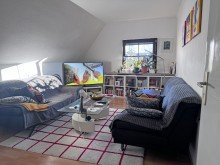 Wohnzimmer DG Renditestarkes Wohn- und Gesch�ftshaus mit 2 Gastronomiebetrieben & 5 Wohnungen - 6,6% Rendite