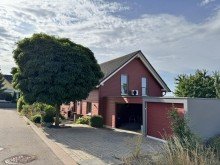 Hausansicht Nat�rlich wohnen mit Weitblick - modernes Holzhaus in ruhiger Lage