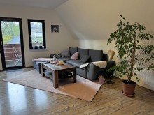 Wohnzimmer 2.OG rechts Renditestarkes Wohn- und Gesch�ftshaus mit 2 Gastronomiebetrieben & 5 Wohnungen - 6,6% Rendite