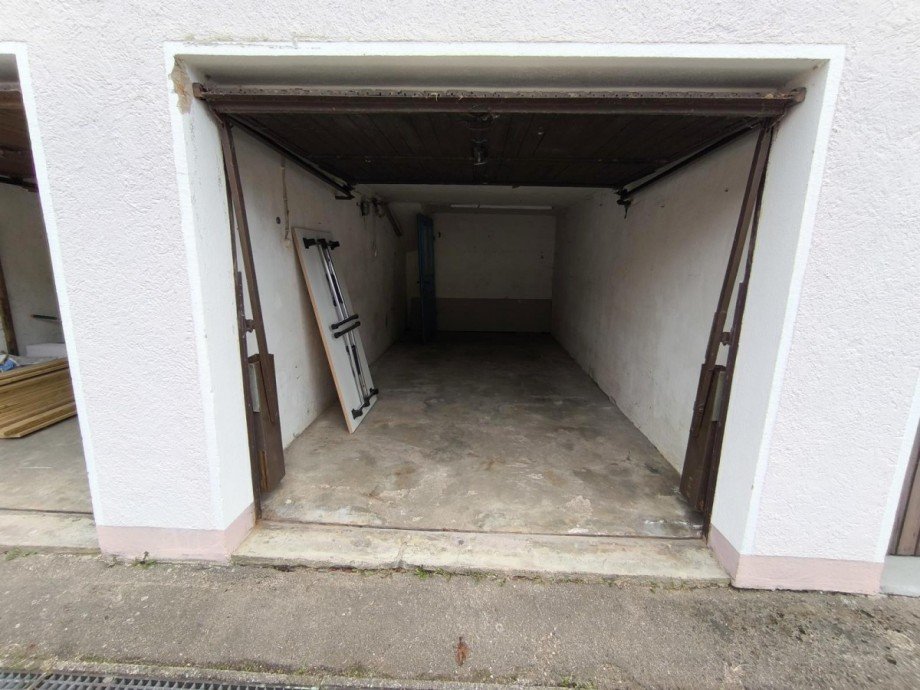 mittlere Garage Reihenendhaus Baiersbronn