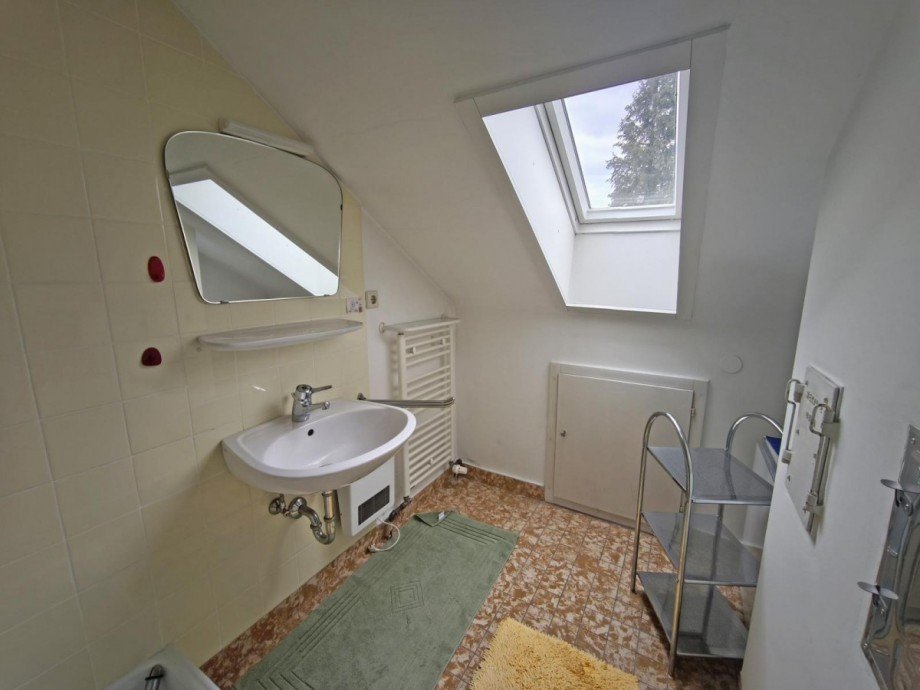 Badezimmer DG Doppelhaush�lfte Freudenstadt