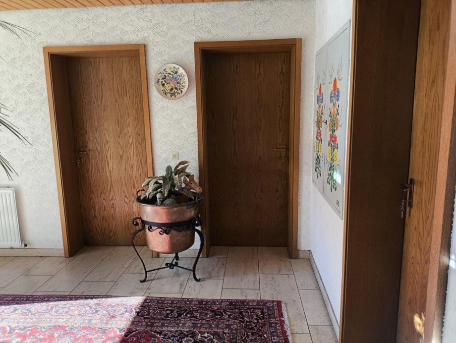 EG Eingangsbereich G�stezimmer Einfamilienhaus Alpirsbach