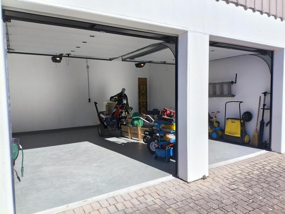 Innenruam Doppelgarage Einfamilienhaus Alpirsbach