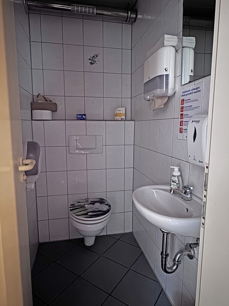 WC Gastst�tte rechts Wohn- / Gesch�ftshaus Freudenstadt