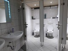 Kundentoiletten Gastst�tte Links Renditestarkes Wohn- und Gesch�ftshaus mit 2 Gastronomiebetrieben & 5 Wohnungen - 6,6% Rendite