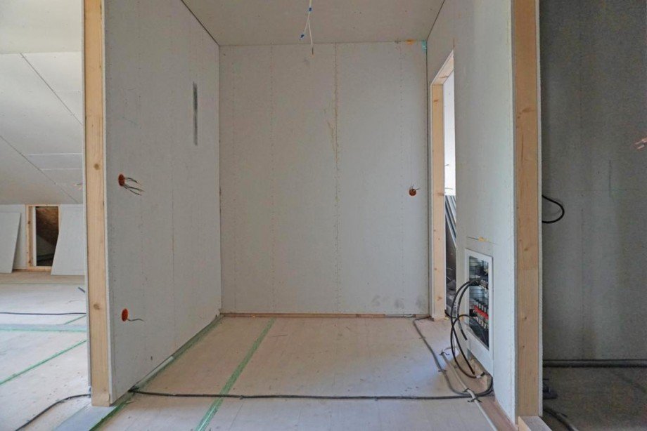 Flur Dachgeschosswohnung Dornstetten