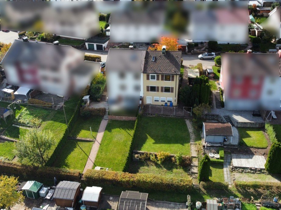 Hausansicht Gartenseite Doppelhaush�lfte Freudenstadt