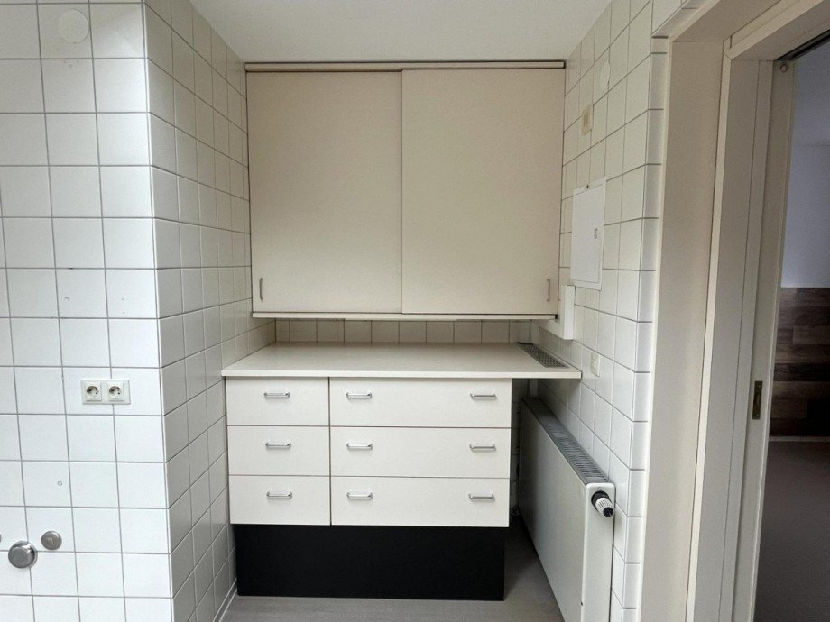 Einbauschrank im Behandlungszimmer B�rofl�che Freudenstadt
