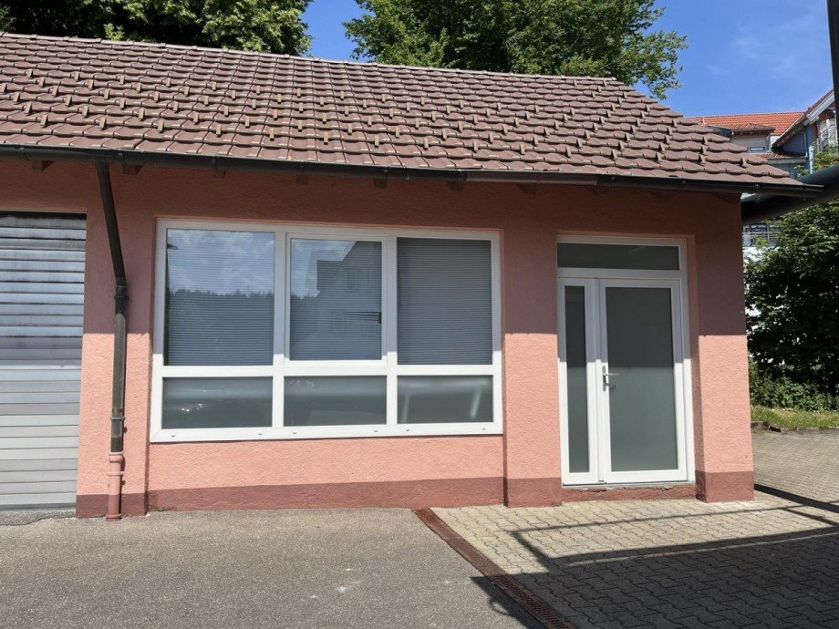 Au�enansicht Halle / Lager / Produktion Freudenstadt