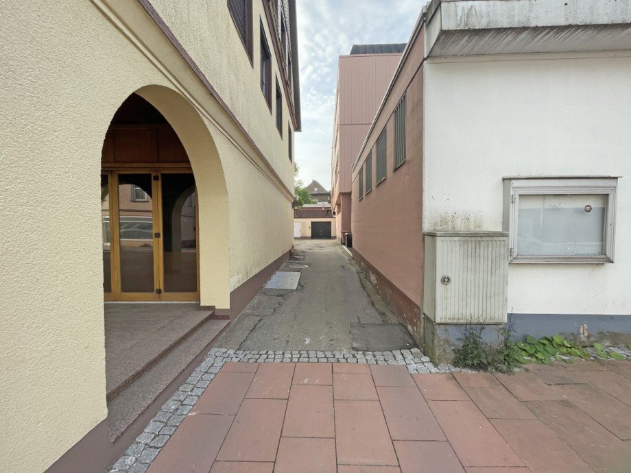 Durchfahrt Hinterhof Wohn- / Gesch�ftshaus Freudenstadt