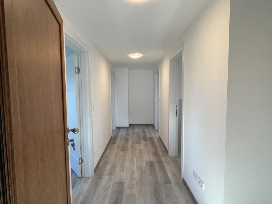 Flur Dachgeschosswohnung Pfalzgrafenweiler